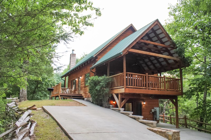 Affordable Pet Friendly Cabins In Pigeon Forge Tn